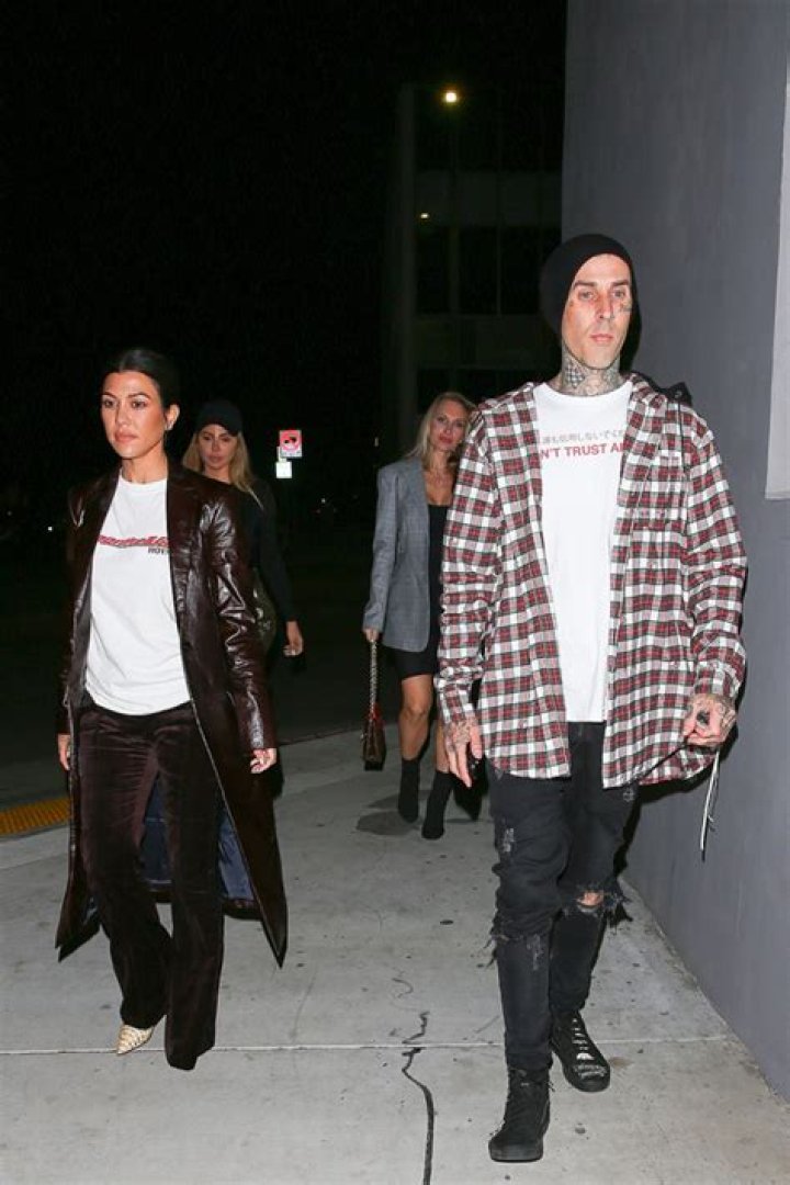 Travis Barker & Kourtney Kardashian May Be Getting Married – Hollywood Life