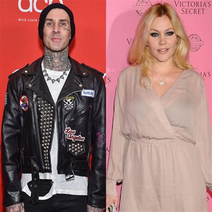 Travis Barker Reacts To Ex Shanna Moakler’s Pregnancy Announcement – Hollywood Life