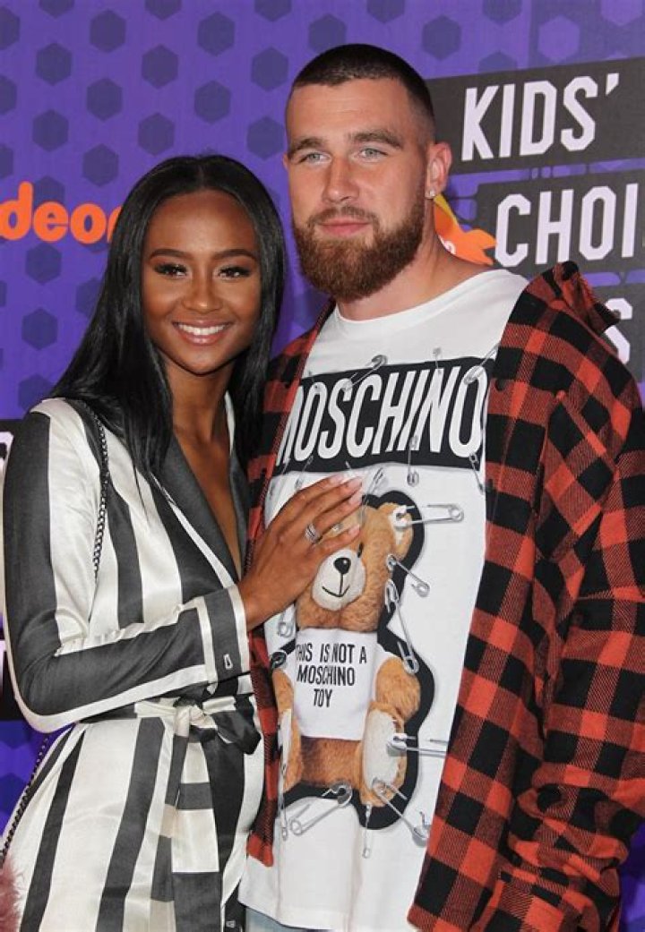 Travis Kelce’s Ex Kayla Nicole Unfollows Brittany Mahomes – Hollywood Life