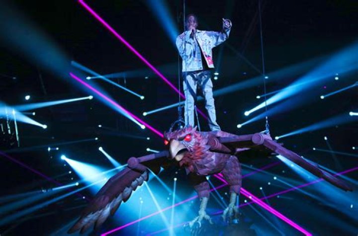 Travis Scott Literally Flies On An Eagle Performing ‘Butterfly Effect’ At 2017 MTV EMAs
