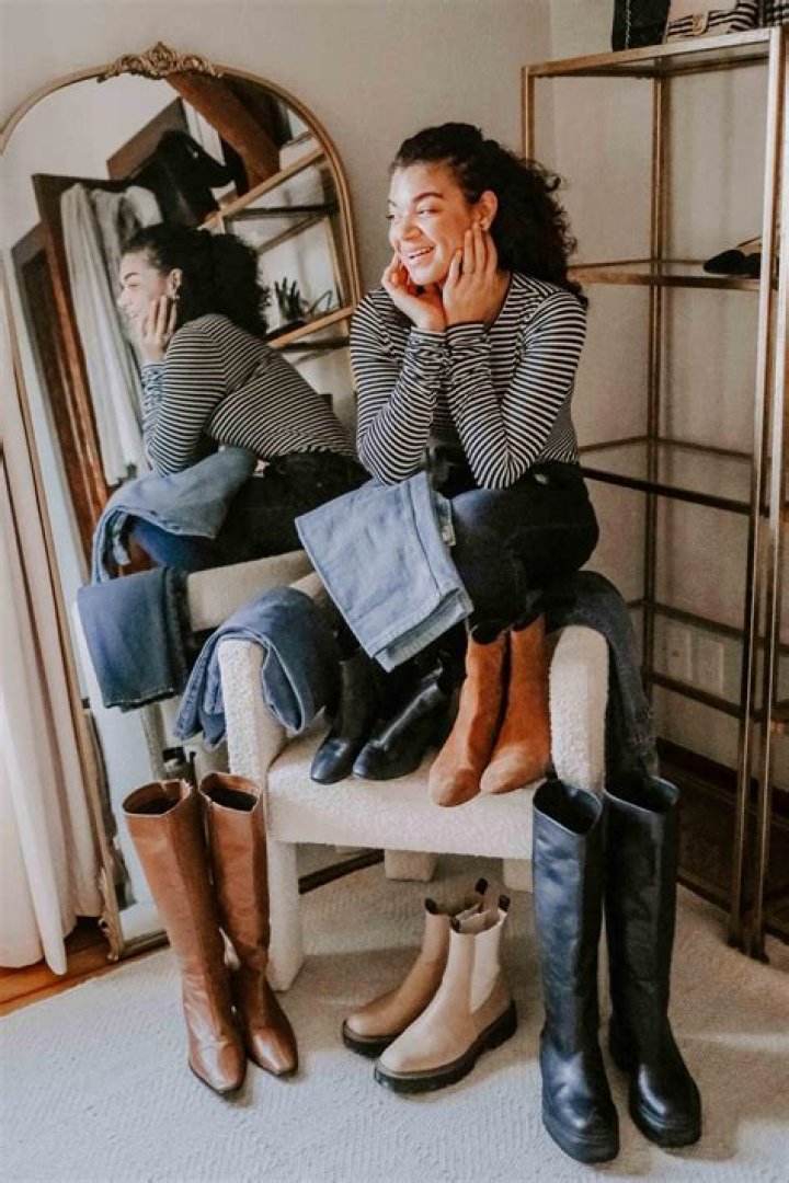 Treat Someone This Christmas To These Comfy Boots For Under $50