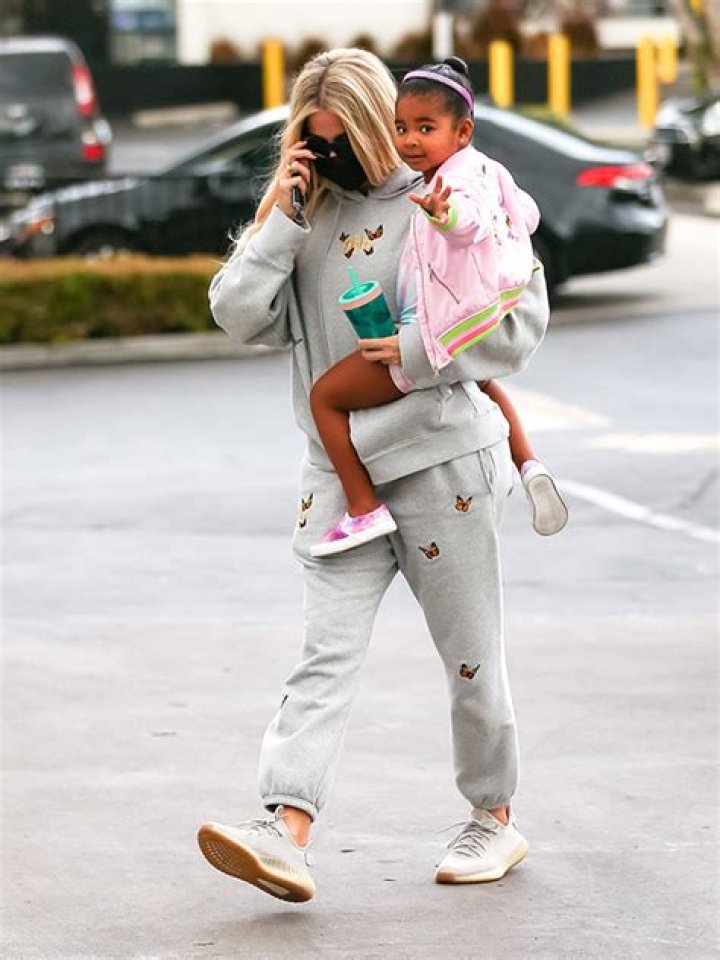 True Thompson, 5, Starts Kindergarten & Khloe Kardashian Admits She’s ‘Not OK’ With It: Photos