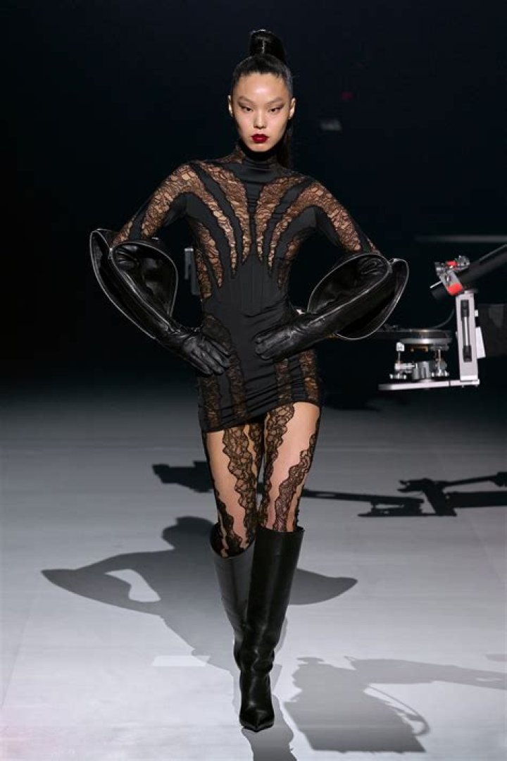 Tyga Seemingly Disses Bella Hadid With Shady Scowl At Thierry Mugler Fashion Show — Pics