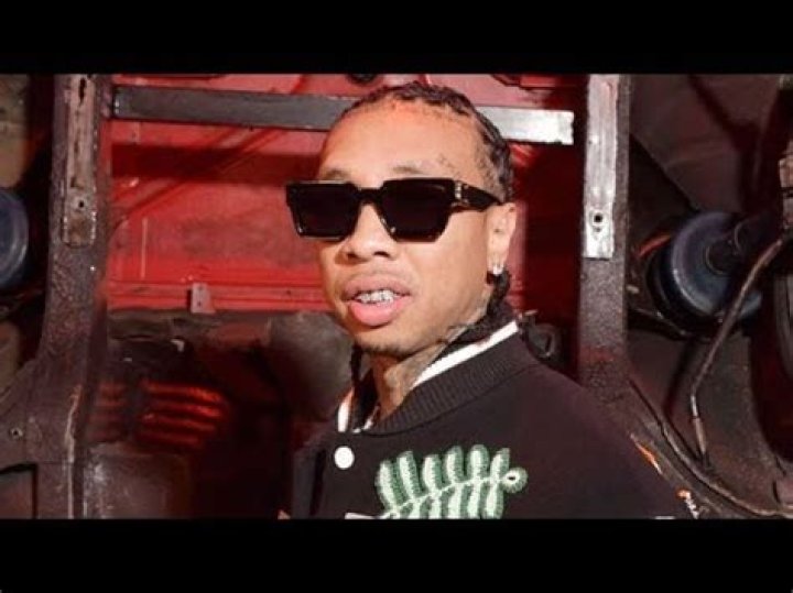Tyga Shows Off Dance Moves To Drake’s ‘Toosie Slide’ After Royalty Brown Nailed It – Watch