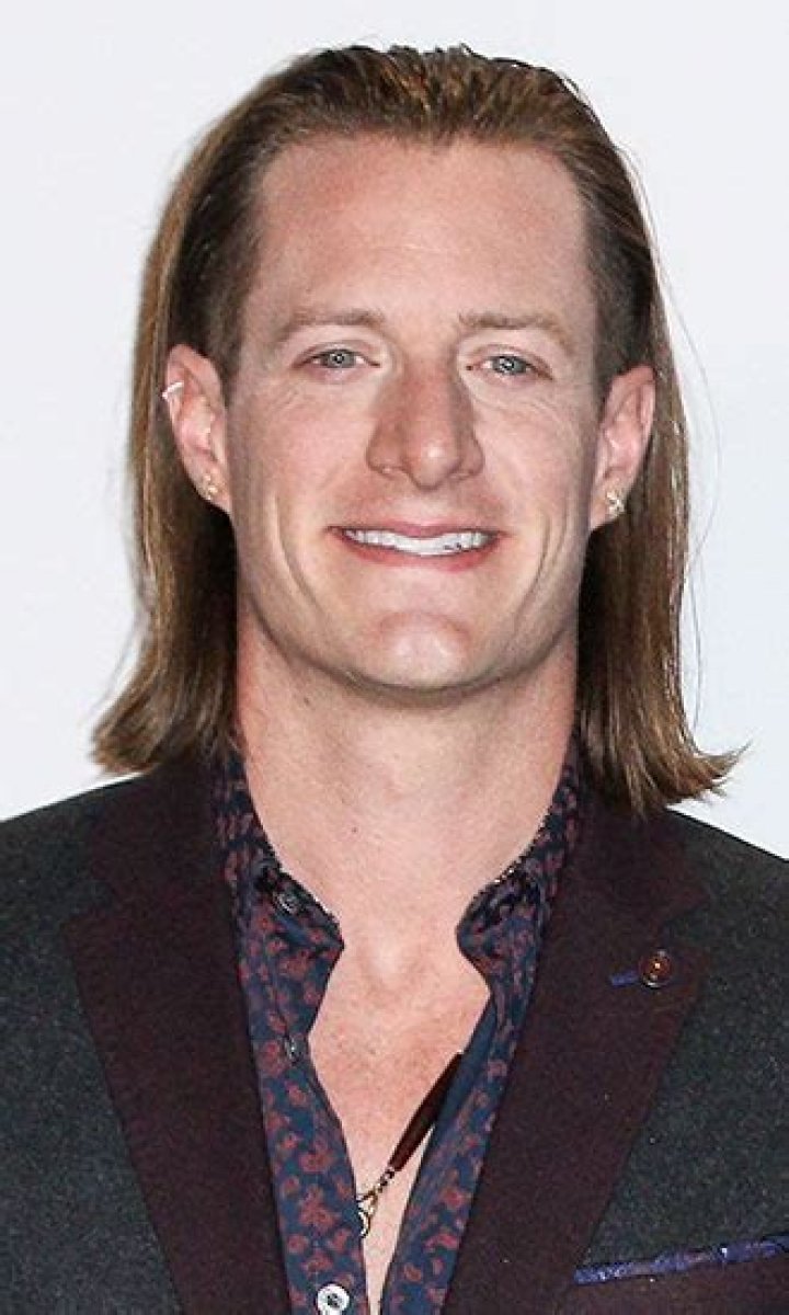 Tyler Hubbard Celebrity Profile – Hollywood Life
