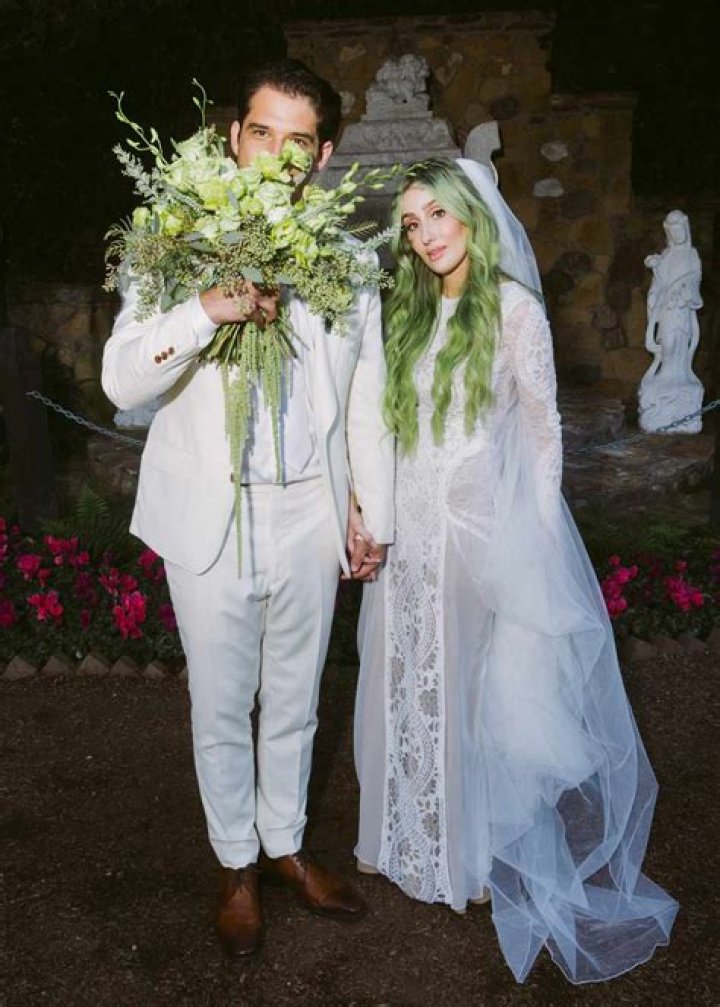 Tyler Posey & New Wife Phem Show Off PDA in Malibu Wedding Photos – Hollywood Life