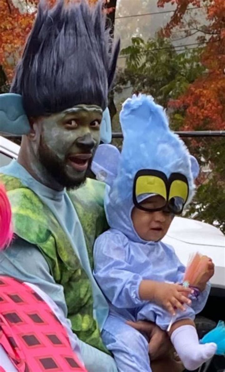 Usher & His Kids Rock Troll Doll Costumes For Halloween: Photos – Hollywood Life