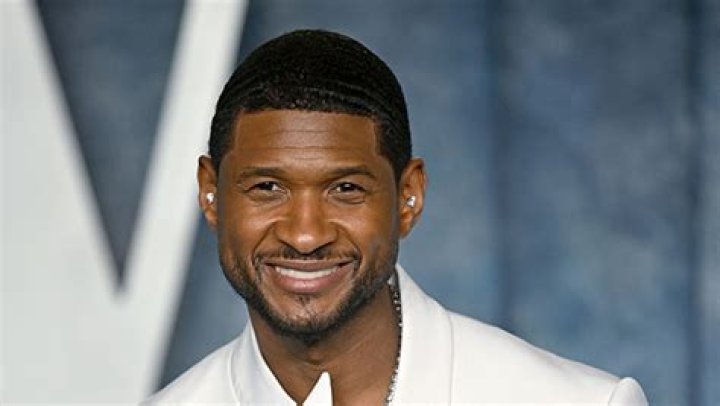 Usher Serenades Doja Cat & Jessica Alba During Last Vegas Concert – Hollywood Life