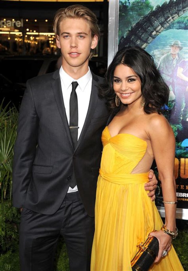 Vanessa Hudgens & Austin Butler’s Reason For Split After 9 Years Revealed – Hollywood Life
