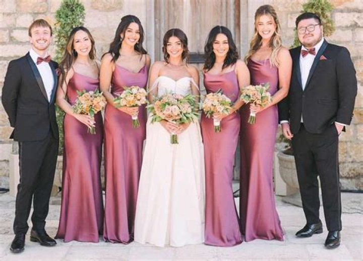 Vanessa Hudgens Is Sarah Hyland’s Bridesmaid After Trip To ER – Hollywood Life