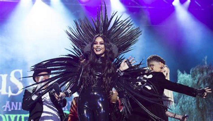 Vanessa Hudgens Latex Costume & More On ‘Hocus Pocus’ Special — Pics – Hollywood Life