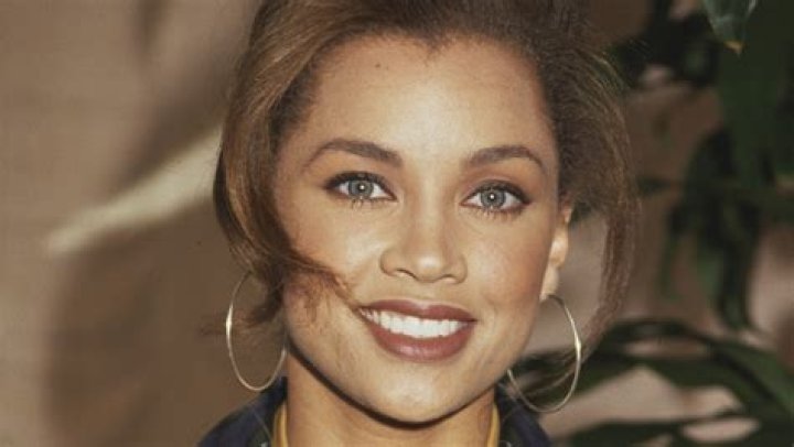 Vanessa Williams: Photos – Hollywood Life