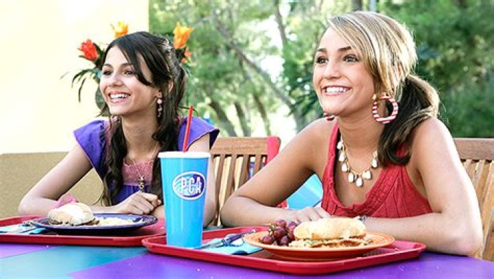 Victoria Justice On Jamie Lynn Spears & ‘Zoey 102’ Movie (Exclusive) – Hollywood Life