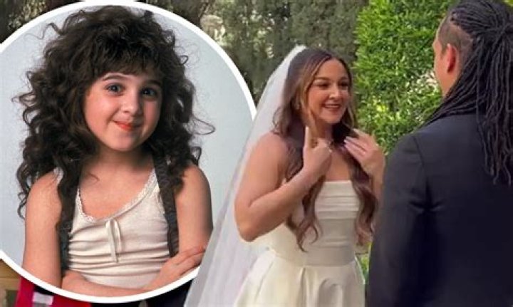 [VIDEO] Curly Sue On ‘The Voice’ — Alisan Porter Auditions For The Show – Hollywood Life