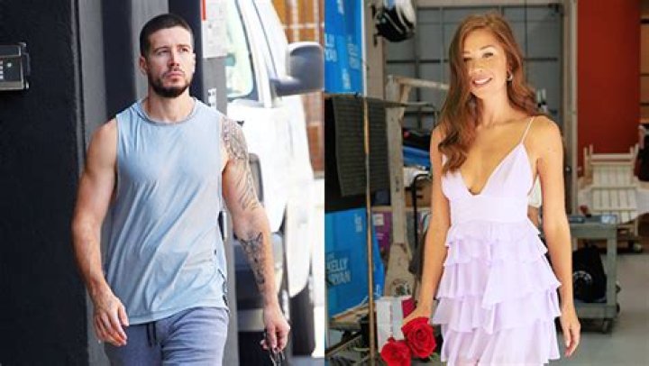 Vinny Guadagnino & Gabby Windey’s Instagram Flirting Comments – Hollywood Life