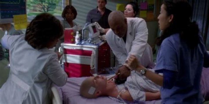 Watch Alex’s Izzie Speech From 300th Episode – Hollywood Life