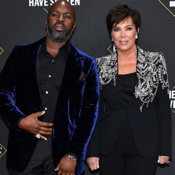 [WATCH] ‘KUWTK’ Kris Jenner Sexting with Corey Gamble In Episode 15 pireview – Hollywood Life