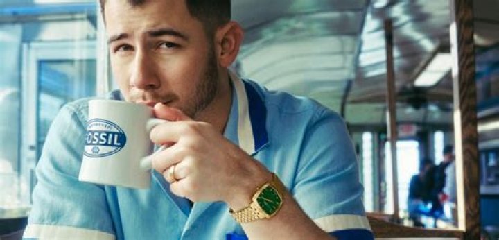 [WATCH] Nick Jonas Smoking Weed In ‘Last Year Was Complicated’ Documentary Video – Hollywood Life
