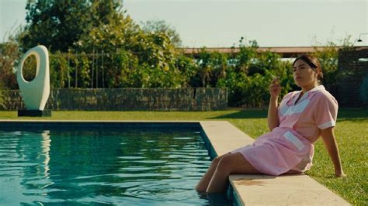Watch Sexy Clip – Hollywood Life