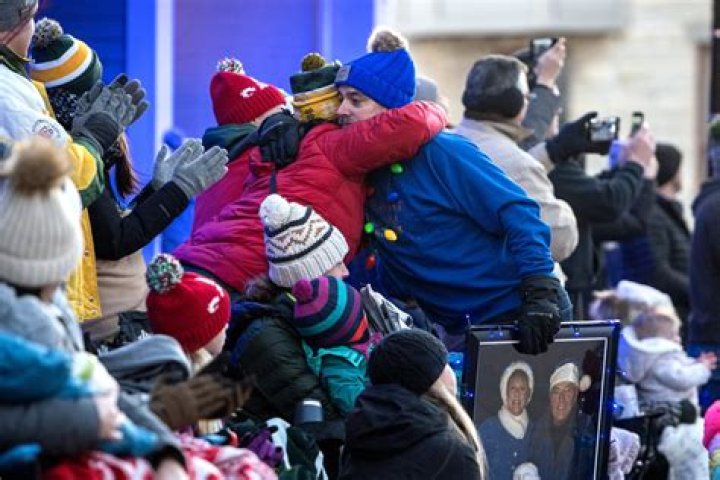 Waukesha Christmas Parade: A Child Is 6th Person To Die After Car Tragedy In Wisconsin