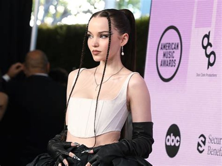 Wears Edgy Crop Top Ahead Of Performance – Hollywood Life