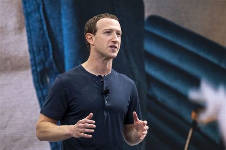Weekend Update — Mark Zuckerberg Dabs & Talks Facebook Data Leak – Hollywood Life