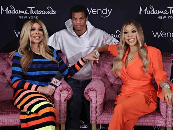 Wendy Williams Cries On Show Revealing She Had Wild Night Out Dancing With Blac Chyna & Son Kevin Jr.