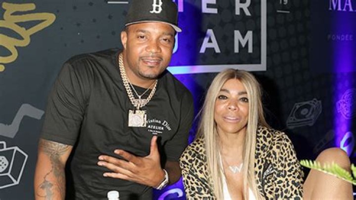 Wendy Williams Enjoys Dinner Date With DJ Boof & Fans Beg Them To Date — Pic