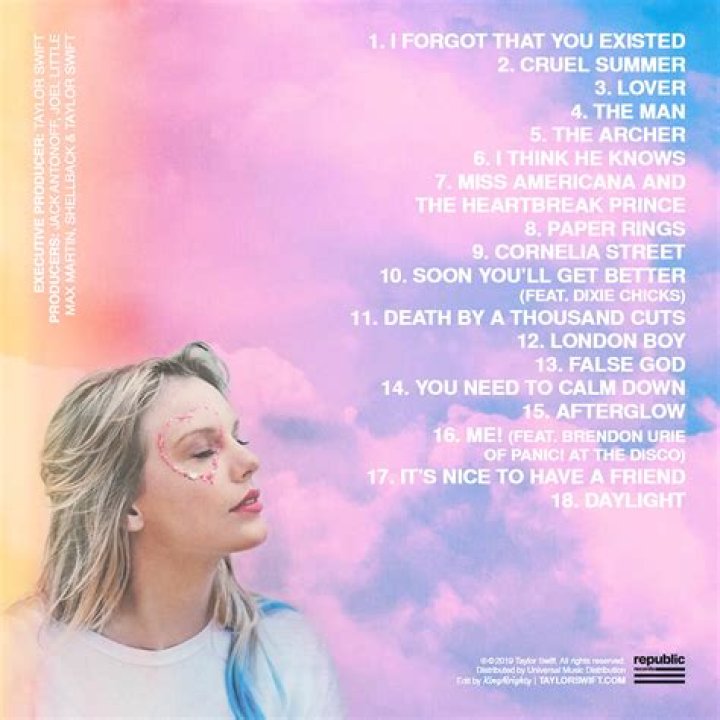 What Is ‘Lover’? 5 Facts On Taylor Swift’s New Album – Hollywood Life