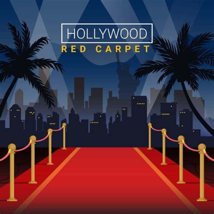 What She Flashed On The Red Carpet – Hollywood Life