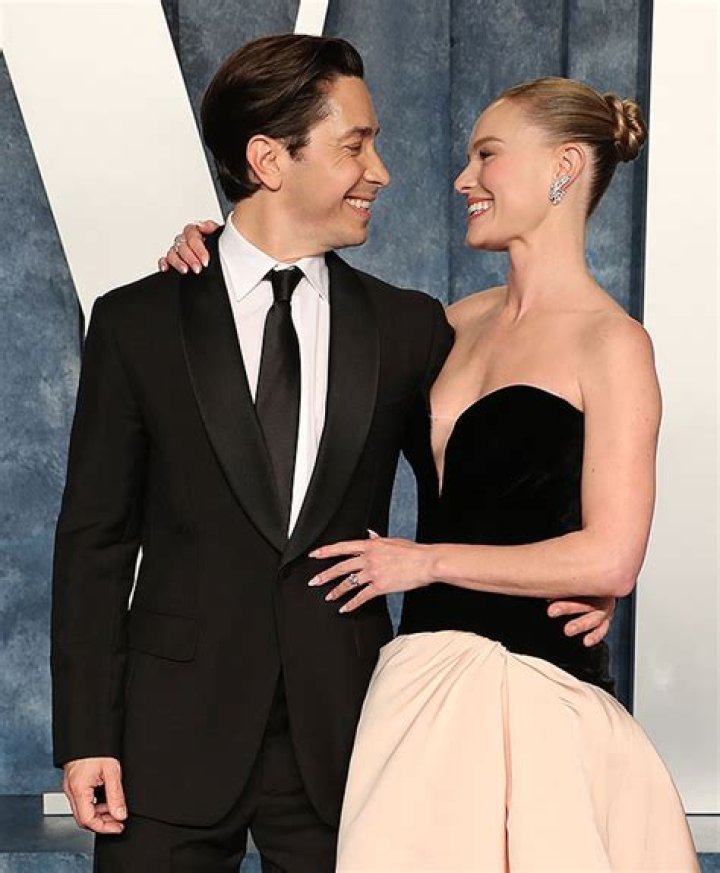 What To Know About Justin Long & Ex Husband – Hollywood Life
