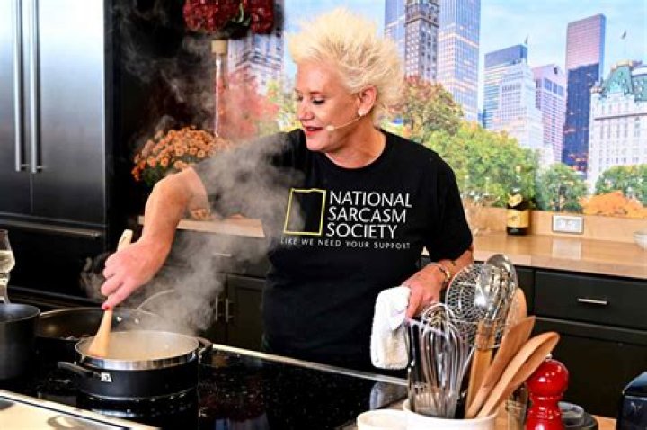 What To Know About The Food Network Star’s 2 Sons – Hollywood Life
