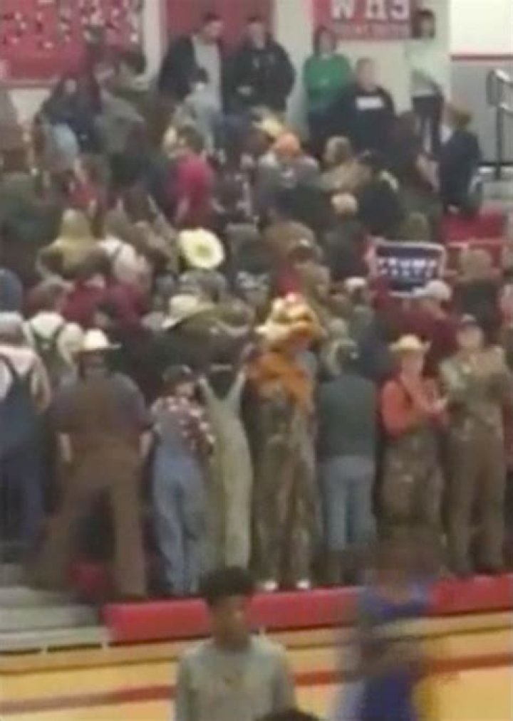 White Students Hold ‘Trump’ Sign & Turn Their Backs On Black Basketball Team — Watch