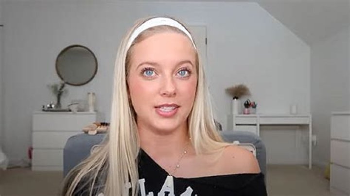 Who Is Annabelle Ham? Five Things About YouTube Star Dead At 22 – Hollywood Life