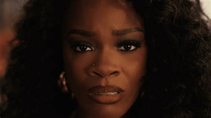 Who Is Ari Lennox? 5 Things About Singer Who Released Debut Album – Hollywood Life