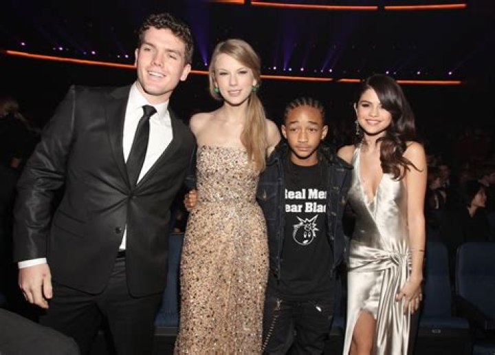 Who Is Austin Swift? 5 Things To Know About Taylor’s Brother – Hollywood Life