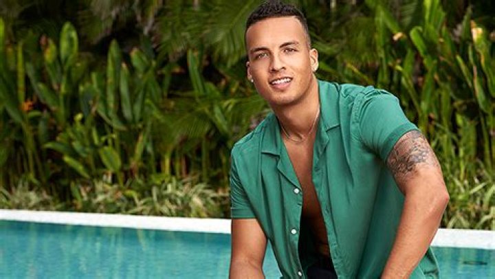 Who Is Brandon Jones? Facts About ‘BIP’ Contestant – Hollywood Life