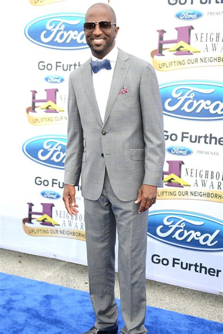 Who Is Brandon Smiley? 5 Things On Rickey Smiley’s Son Who Died – Hollywood Life