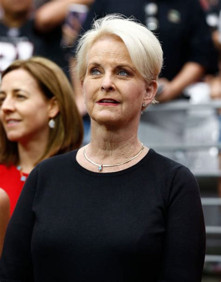 Who Is Cindy McCain? 5 Things To Know About Meghan’s Mom – Hollywood Life