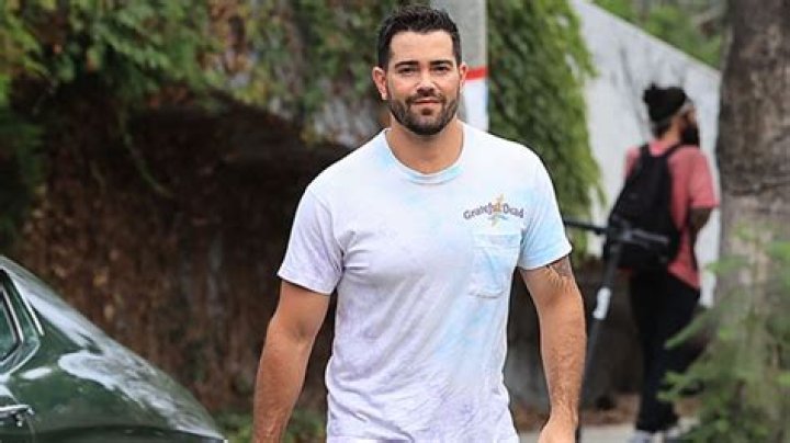 Who Is Corin Jamie Lee Clark? Jesse Metcalfe Is Dating Canadian Model – Hollywood Life