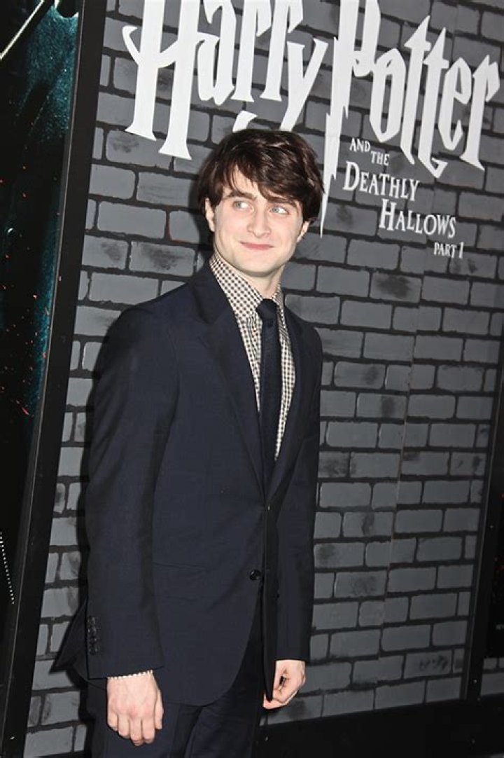 Who Is David Holmes? All About Daniel Radcliffe’s Stunt Double in Doc – Hollywood Life