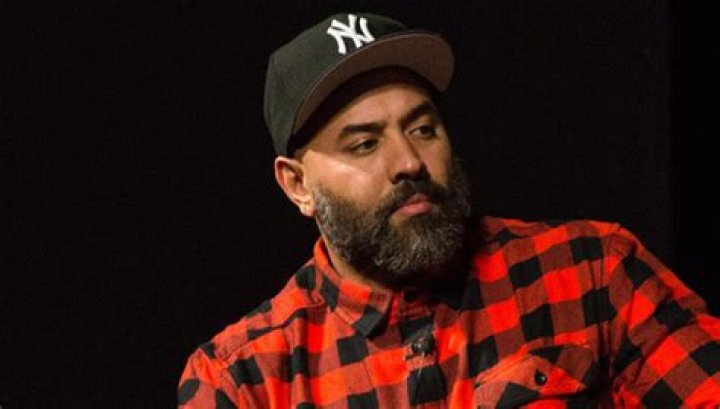 Who Is Ebro Darden? 5 Things On The Hot 97 DJ – Hollywood Life