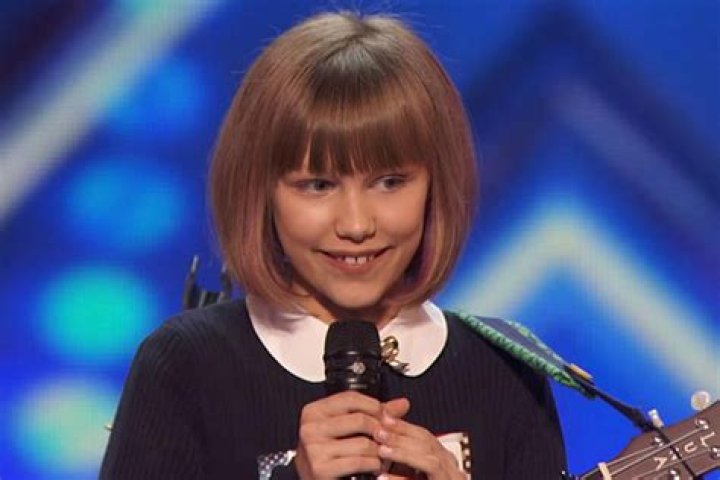 Who Is Grace VanderWaal? — 5 Things To Know About AGT’s ‘Next Taylor Swift’ – Hollywood Life
