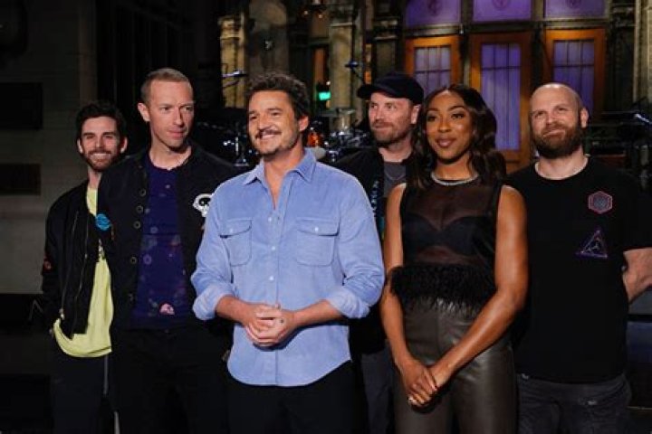 Who Is Hosting ‘Saturday Night Live’ Tonight – Hollywood Life