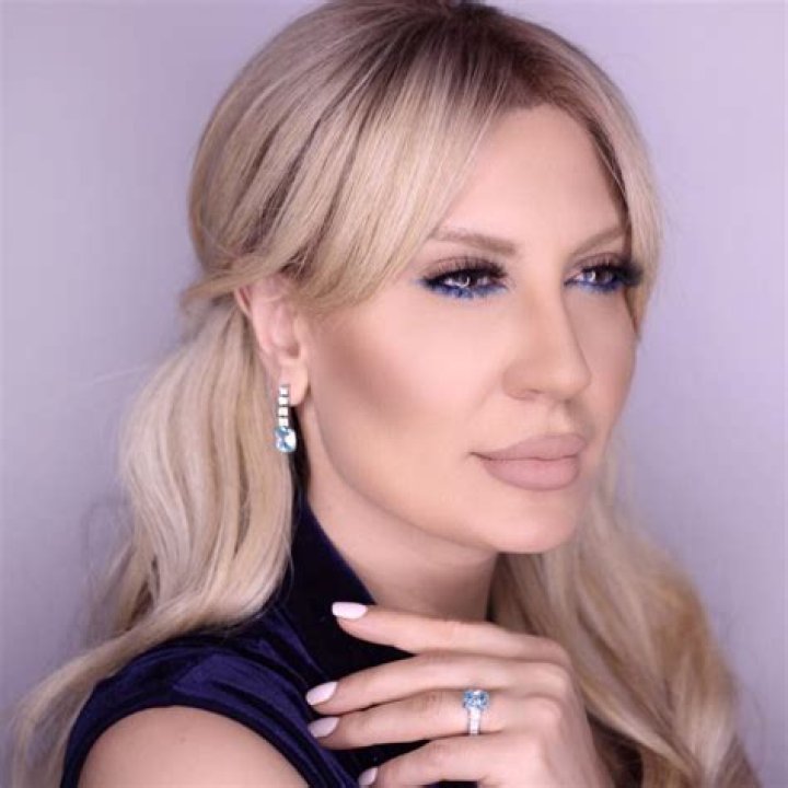 Who Is Hrush Achemyan? Celeb Makeup Artist Reveals Cancer Diagnosis – Hollywood Life