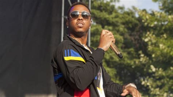 Who Is Jeremih? 5 Things On Singer Reportedly In Hospital With COVID-19 – Hollywood Life