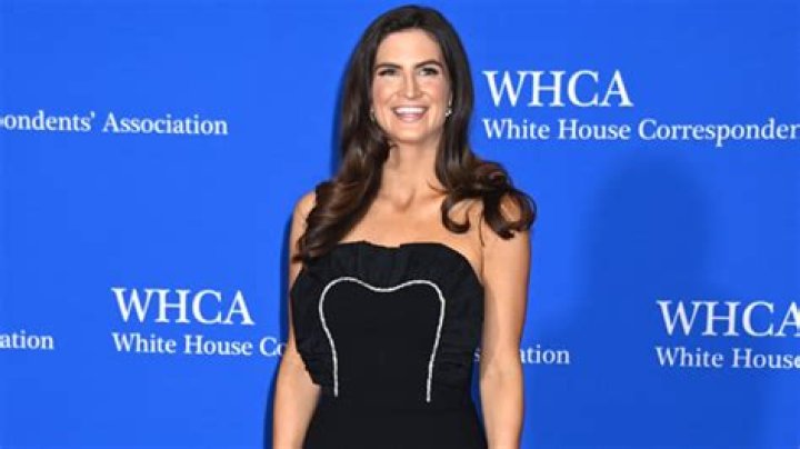 Who Is Kaitlan Collins? 5 Things On The CNN Anchor – Hollywood Life
