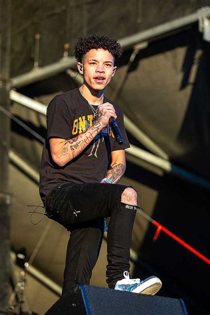 Who Is Lil Mosey? 5 Things About The Rapper – Hollywood Life