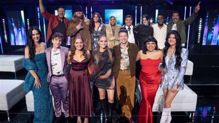 Who Is Lucy Love? Get To Know The ‘American Idol’ Top 12 Singer – Hollywood Life