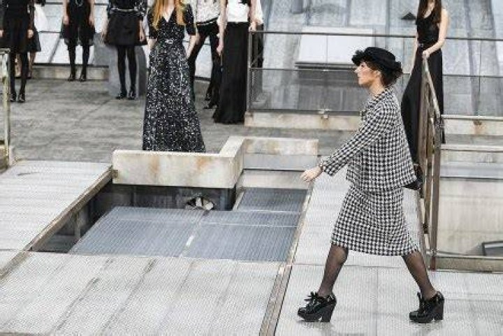 Who Is Marie S’Infiltre? About The Comedian Who Crashed Chanel Runway – Hollywood Life